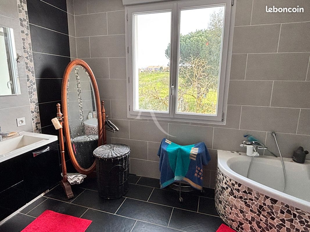 Maison à vendre, 166m², Fontenay-le-Comte