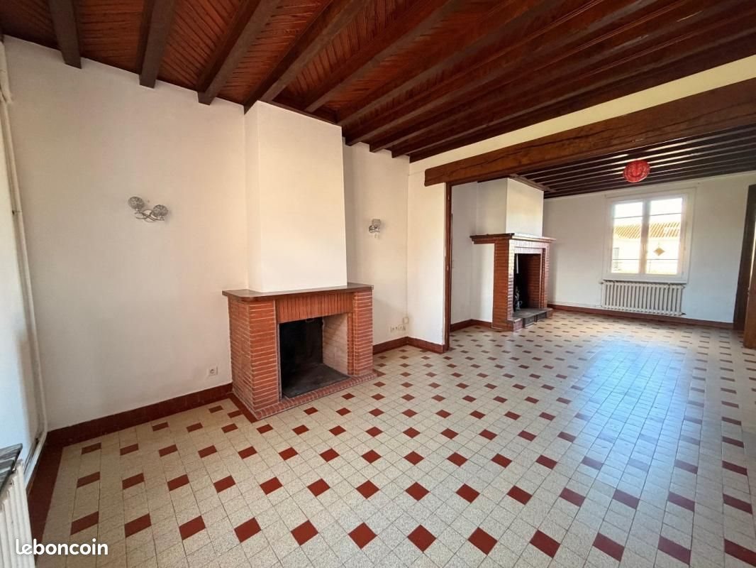 Appartement à louer, 225m², Ygos-Saint-Saturnin