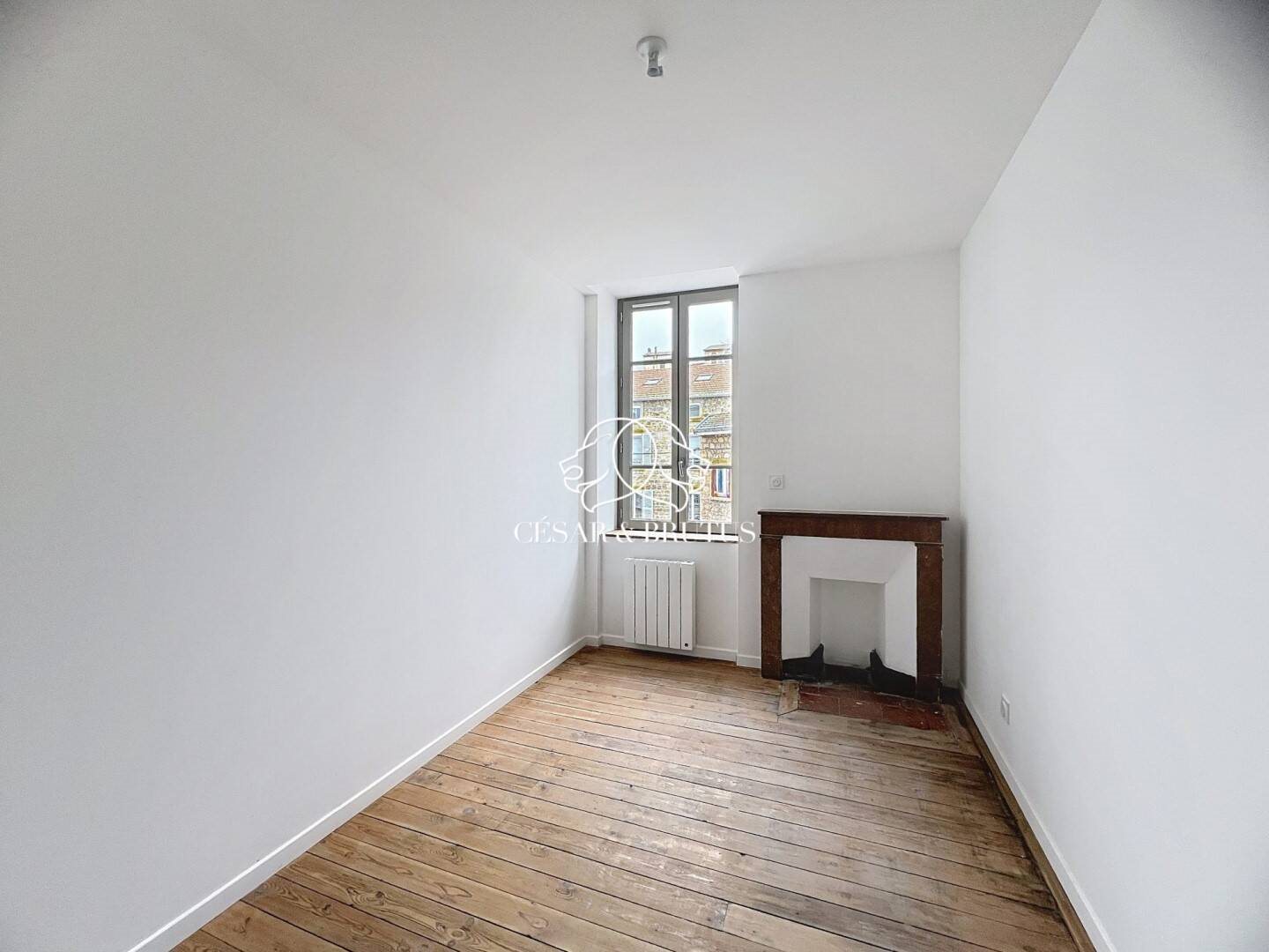 Appartement à louer, 43m², Saint-Vincent-de-Reins