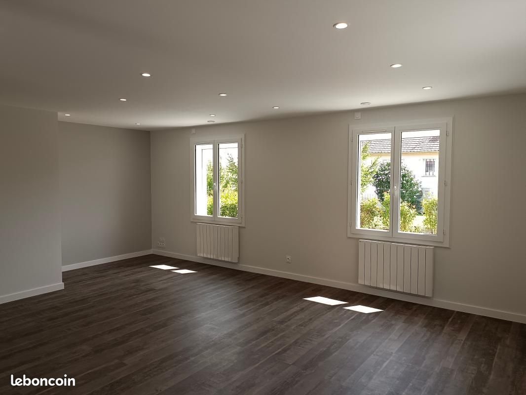 Maison à louer, 61m², Mamers