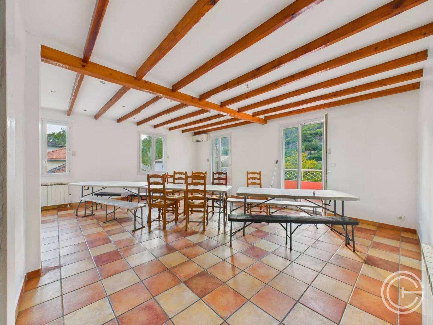 Appartement à louer, 92m², La Roquette-sur-Var