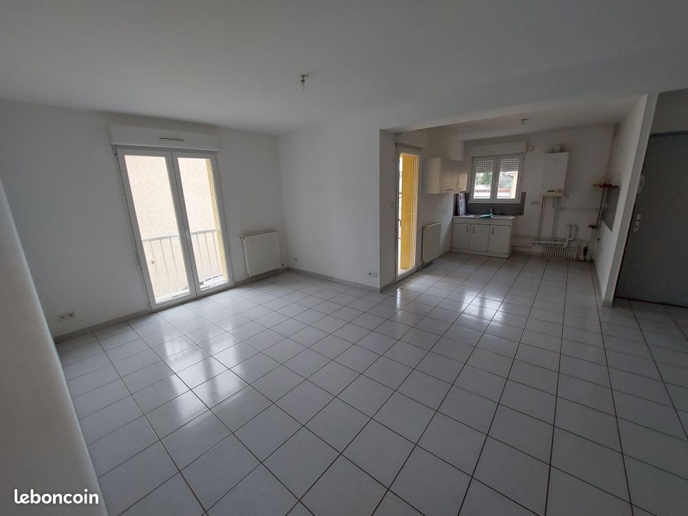Appartement à vendre, 83m², Villieu-Loyes-Mollon