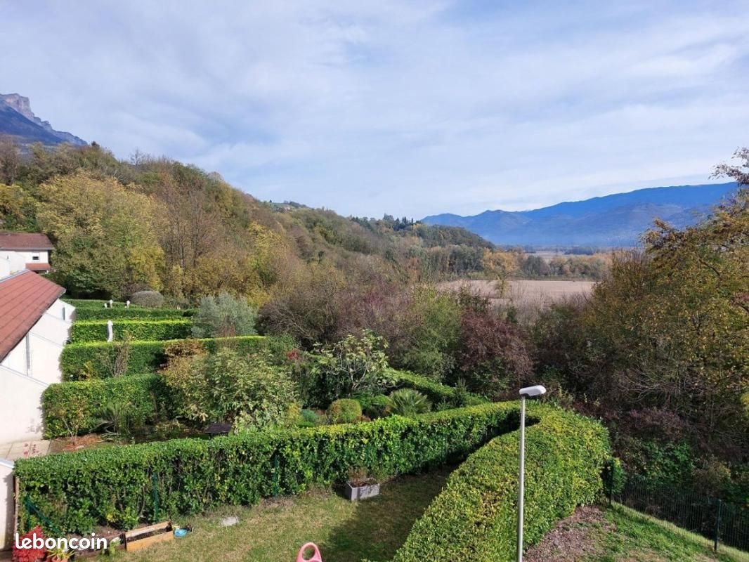 Appartement à louer, 86m², Saint-Nazaire-les-Eymes