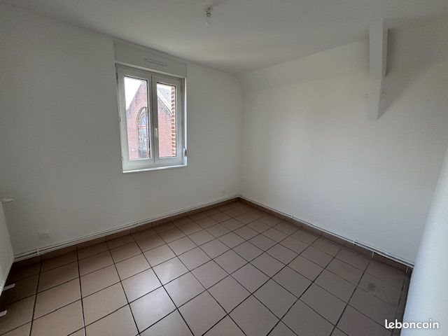 Appartement à louer, 68m², Quiévrechain