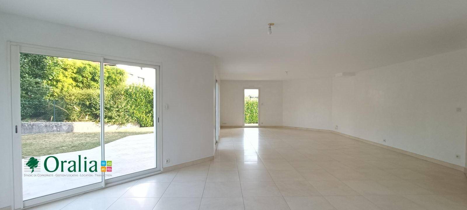 Maison à louer, 195m², Fontaine-lès-Dijon