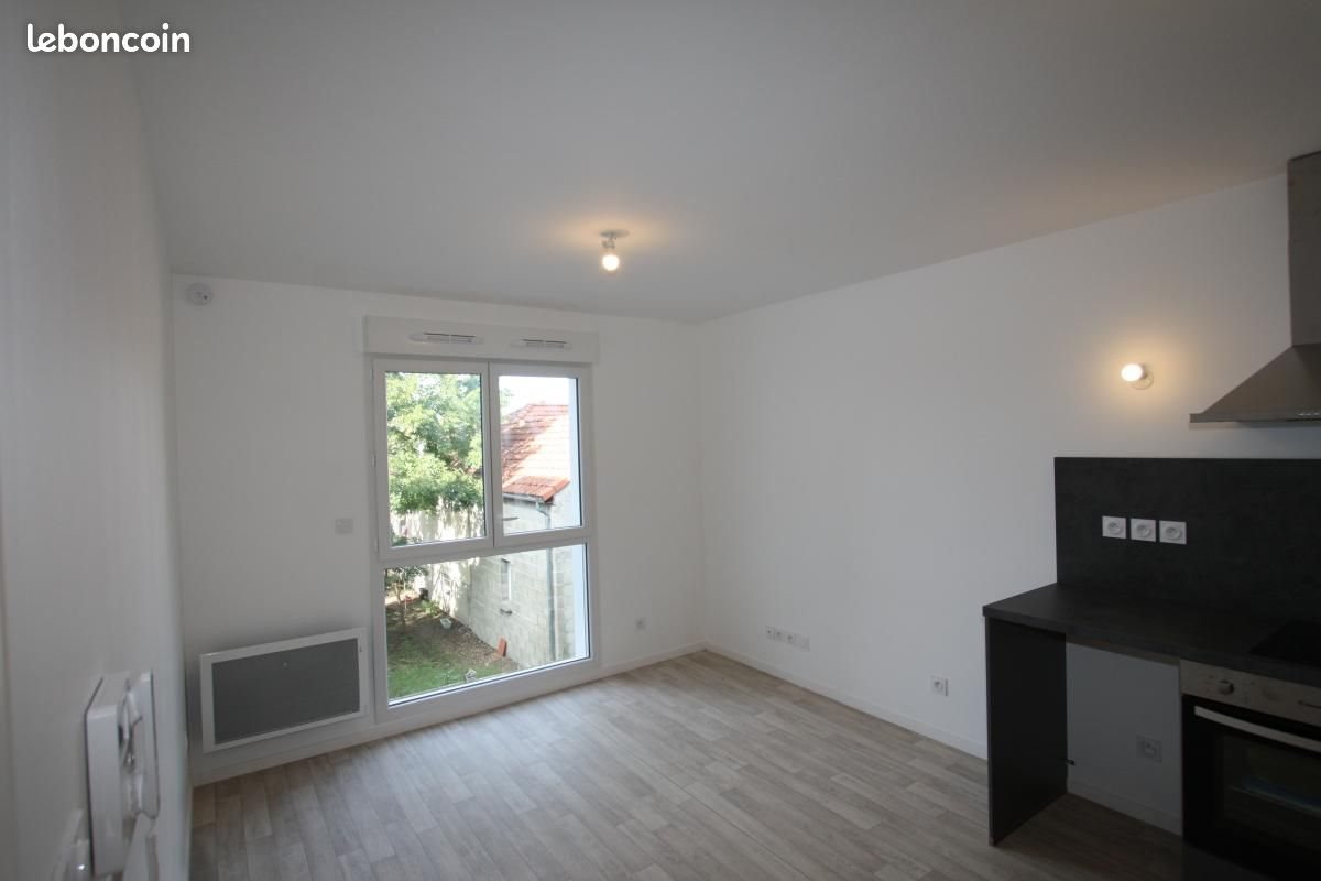 Appartement à louer, 21m², Saint-Jean-de-la-Ruelle