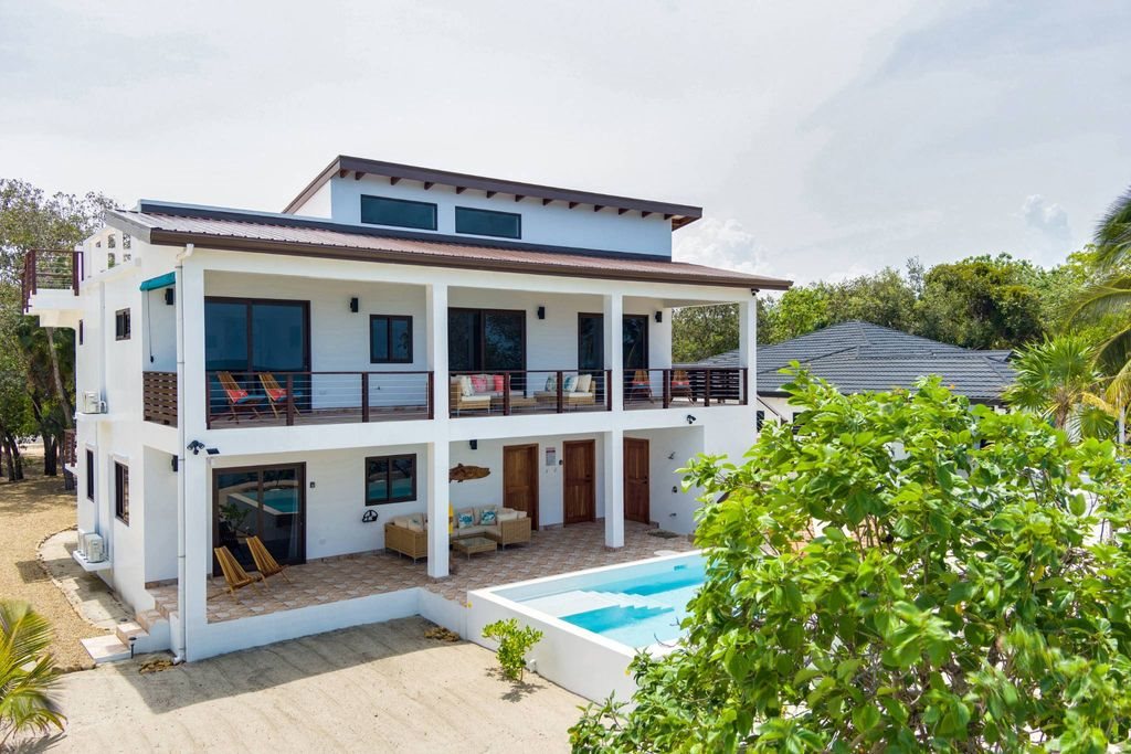 3 bedroom luxury House for sale in Placencia, Stann Creek District