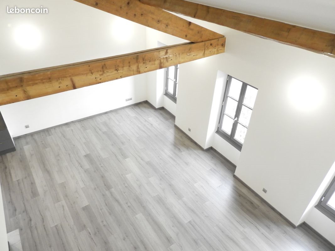 Appartement à louer, 99m², Revel