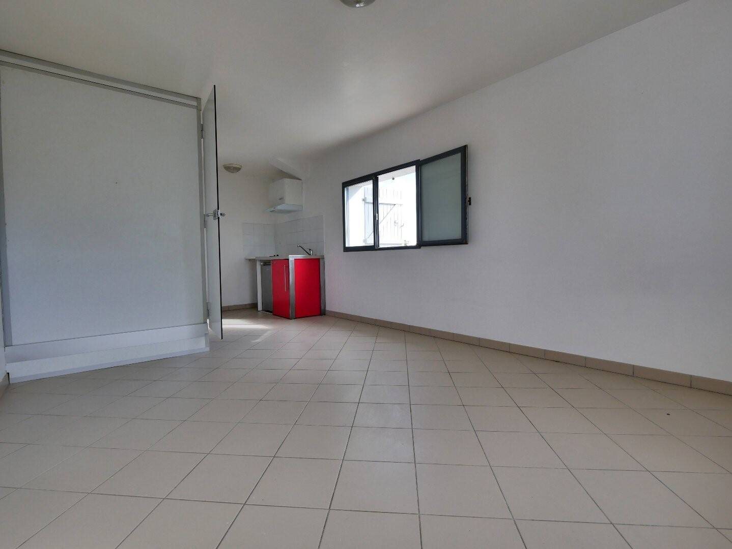 Appartement à louer, 24m², Aimargues