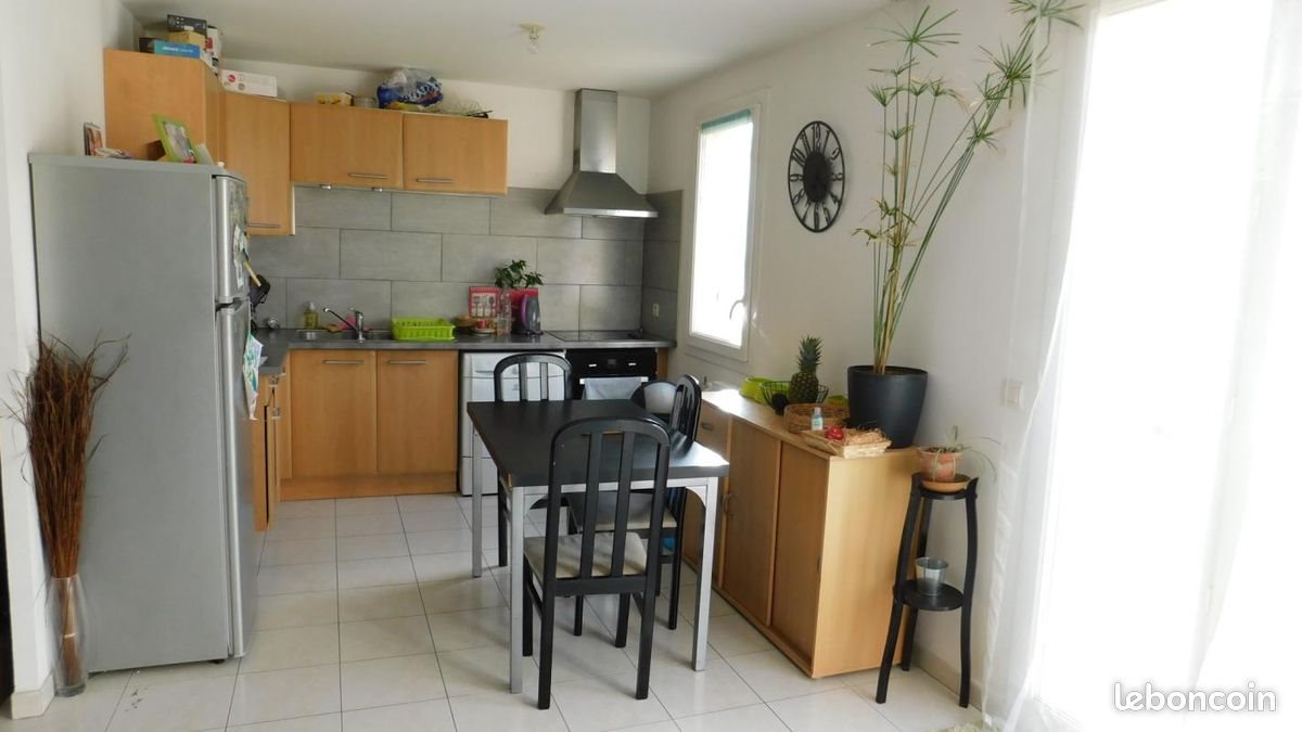 Appartement à louer, 76m², Neuves-Maisons