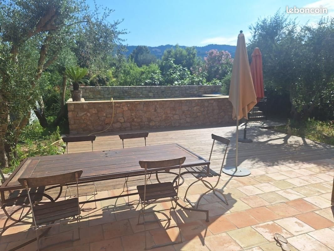 Maison à louer, 105m², Pégomas