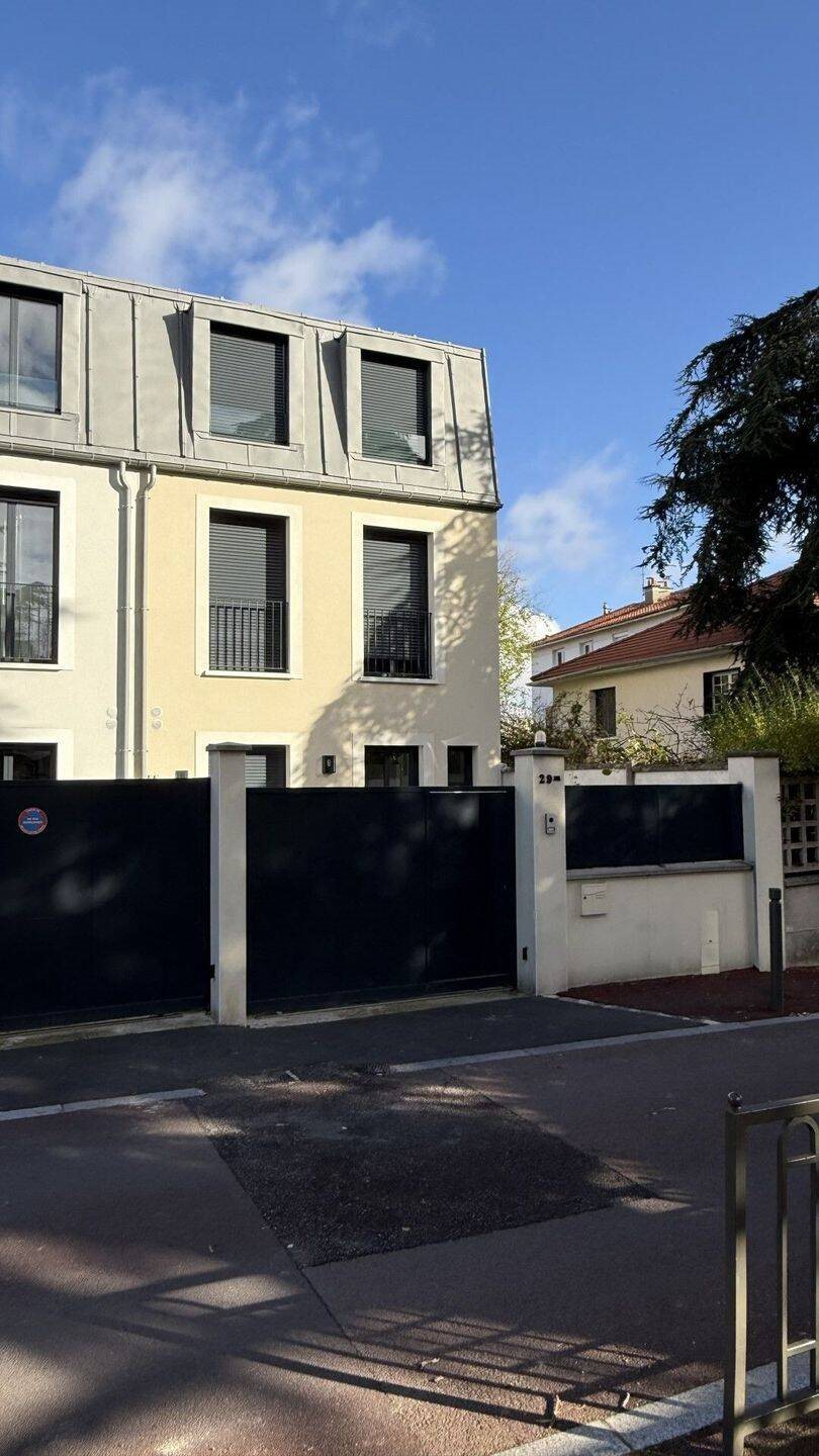 Maison à louer, 153m², Suresnes