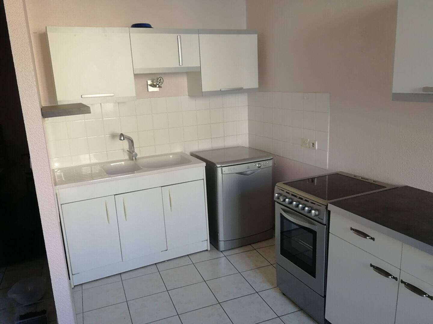 Maison à louer, 108m², Ambronay