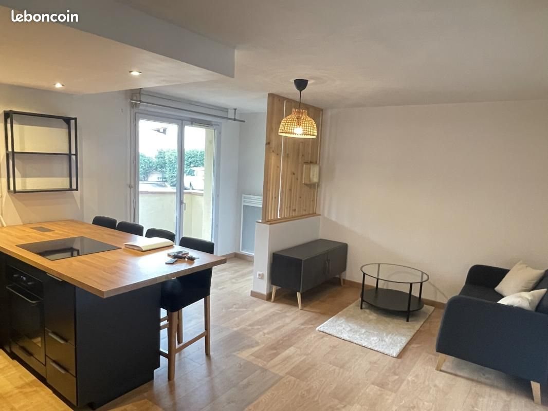 Appartement à louer, 43m², Castelginest
