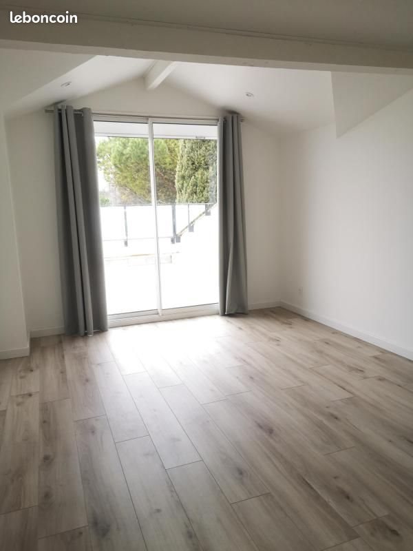 Appartement à louer, 82m², Saint-Geniès-Bellevue