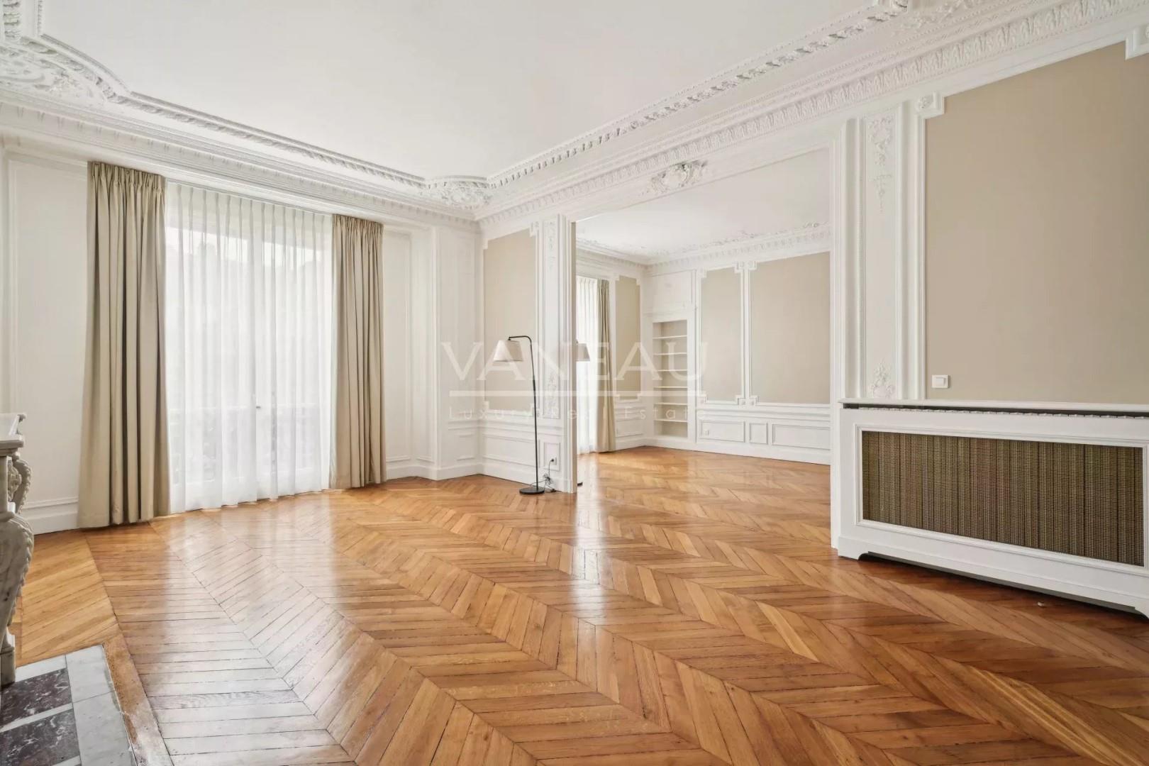 Appartement à louer, 189m², Paris 17ème