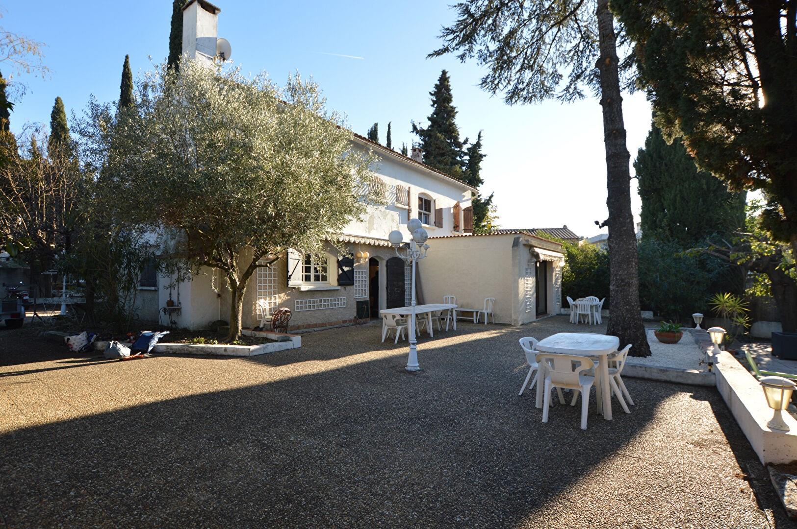 Maison à vendre, 250m², Marseille 12ème