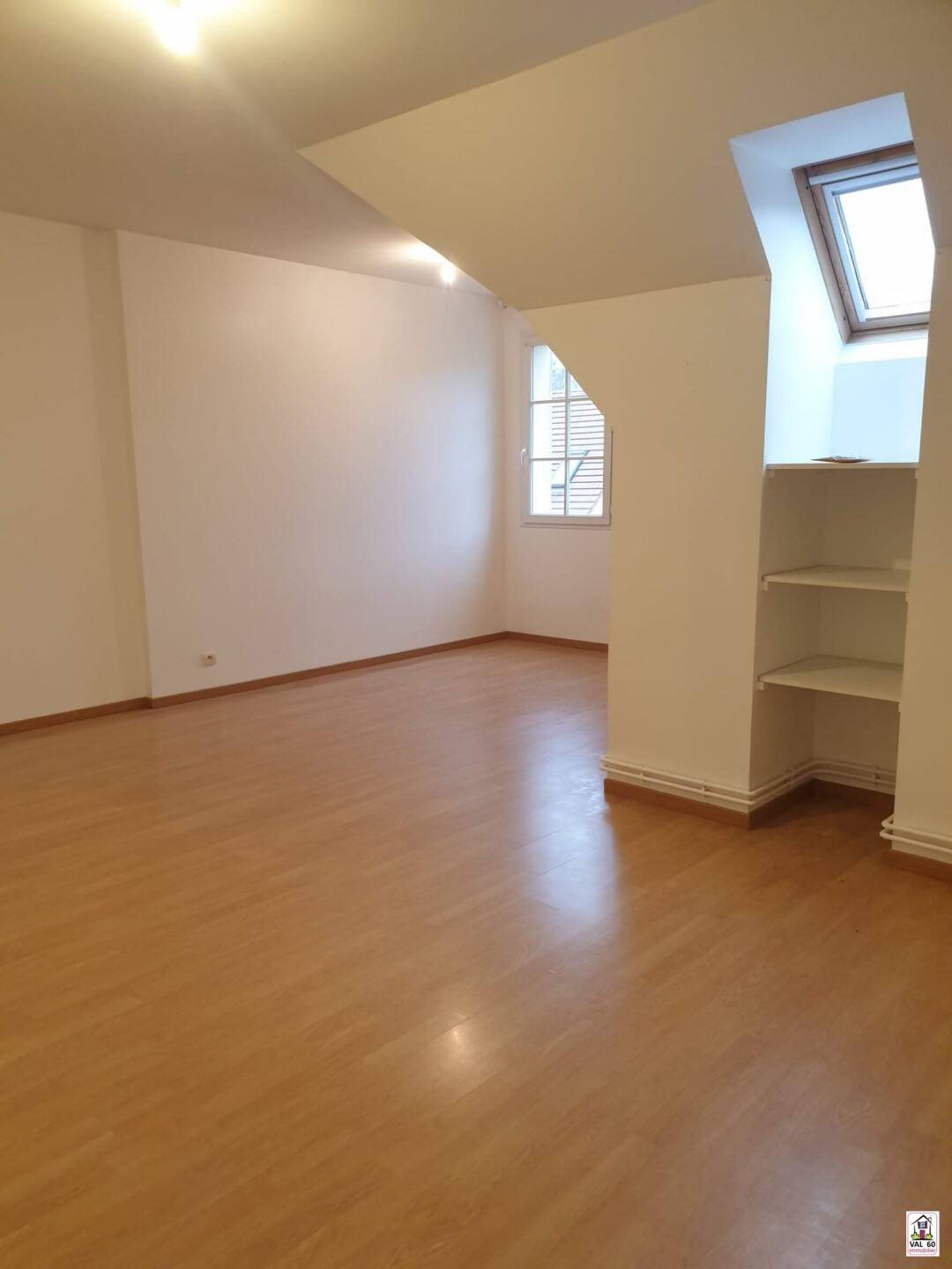 Maison à louer, 106m², Neuilly-sous-Clermont