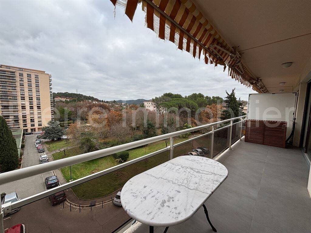 Appartement à louer, 61m², Aix-en-Provence