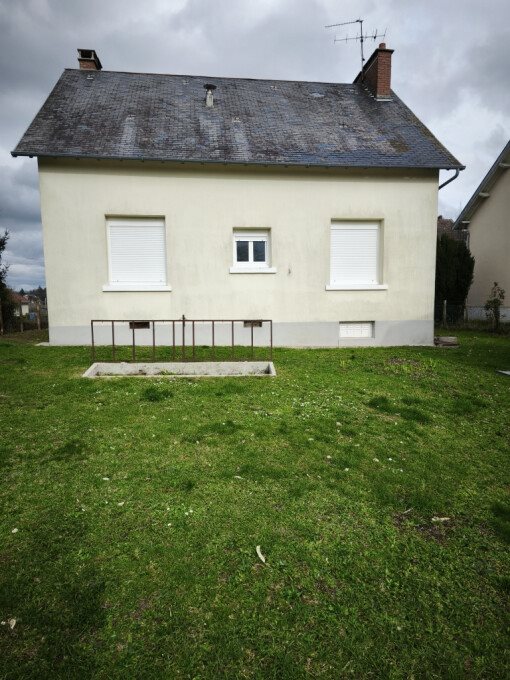 Maison à louer, 99m², Saint-Yrieix-la-Perche