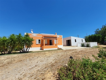 Projeto: Quinta com 2 casas e anexo com grande terreno de 3 ha perto de Luz de Tavira