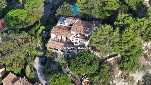 Villa Vivendi: Exquisita Bastida de Piedra con 11 Apartamentos Estacionales en Vence