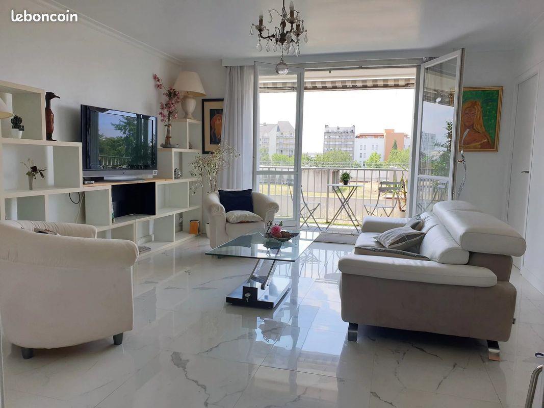 Appartement à louer, 108m², Orléans