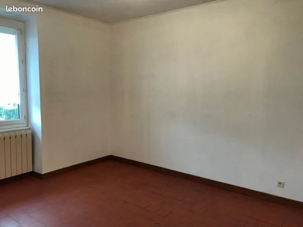 Maison à louer, 70m², Gourdon