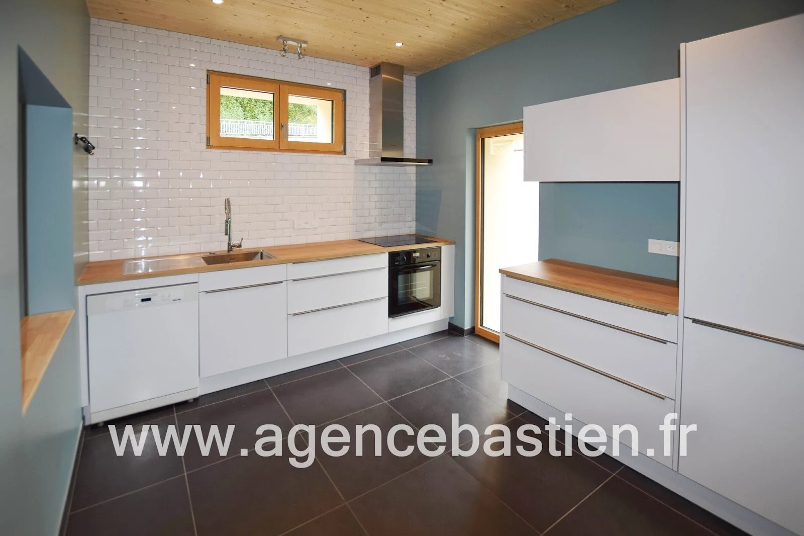 Maison à louer, 145m², Divonne-les-Bains