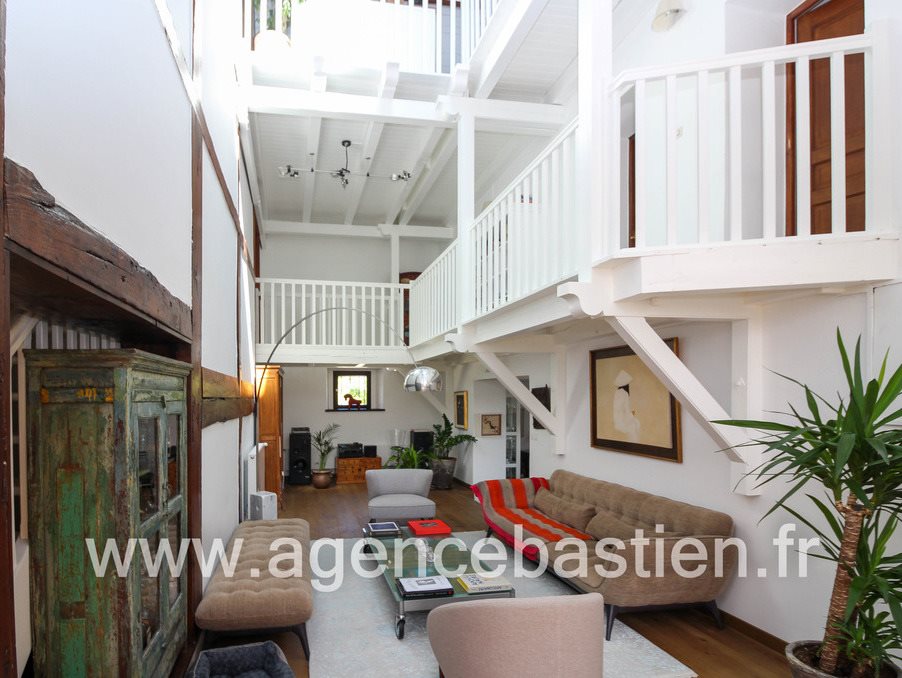 Maison à louer, 292m², Divonne-les-Bains