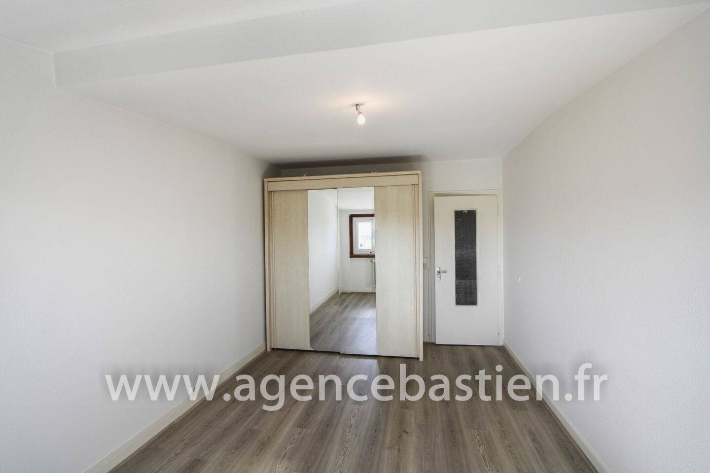 Maison à louer, 163m², Ségny