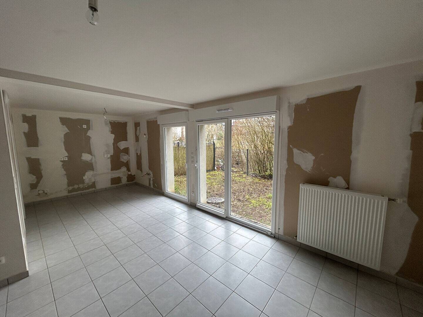 Maison à vendre, 102m², Roussy-le-Village