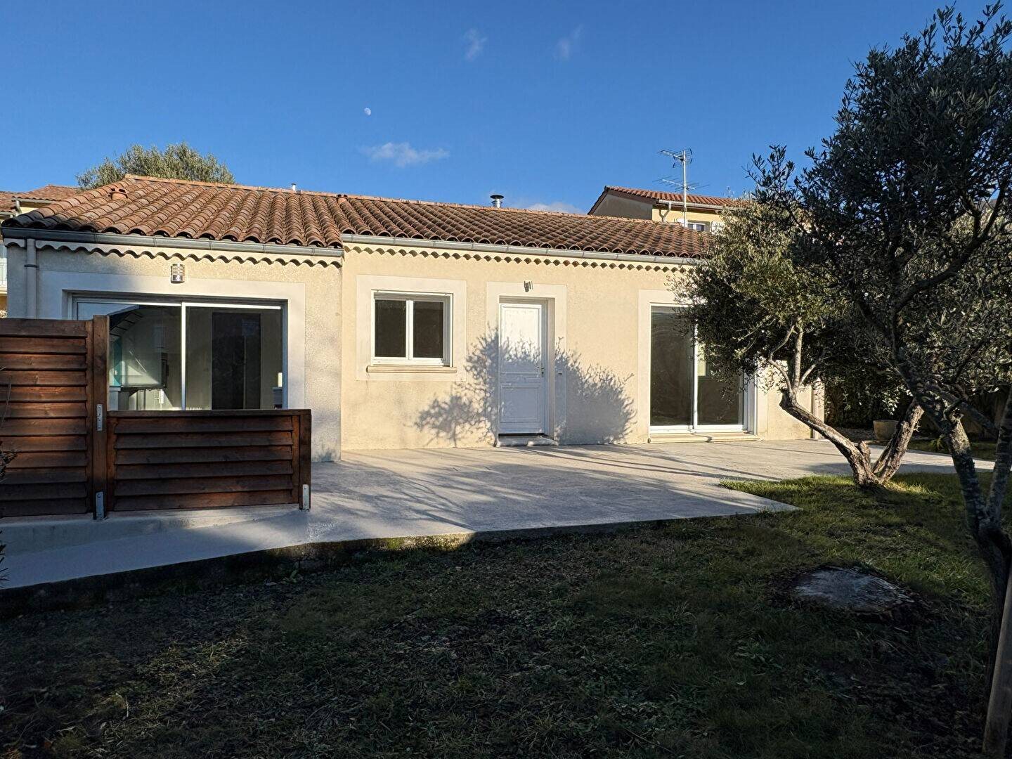 Maison à louer, 104m², Jaillans