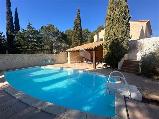 Charming villa for sale on a plot of 2792 m2 near Perpignan