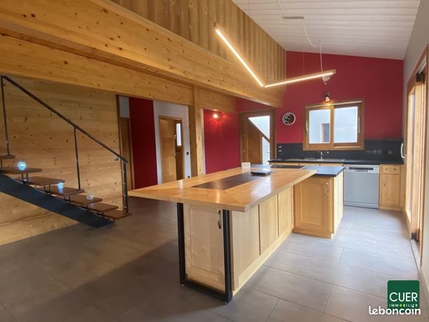 Maison à louer, 149m², Pont-de-l'Isère