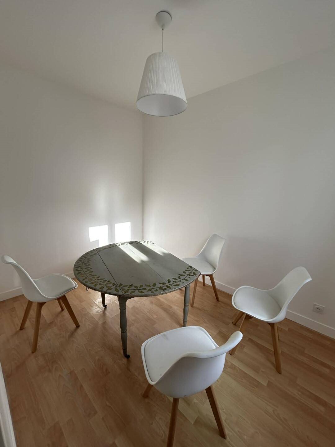 Appartement à louer, 40m², Suresnes