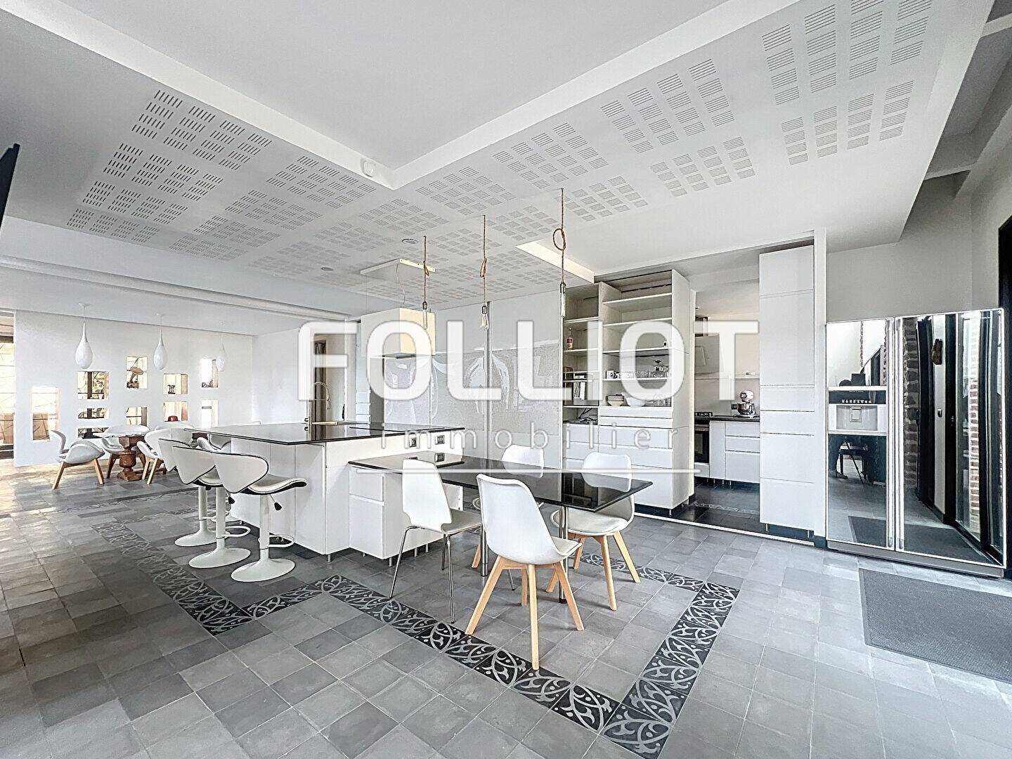 Appartement à vendre, 538m², Fougères