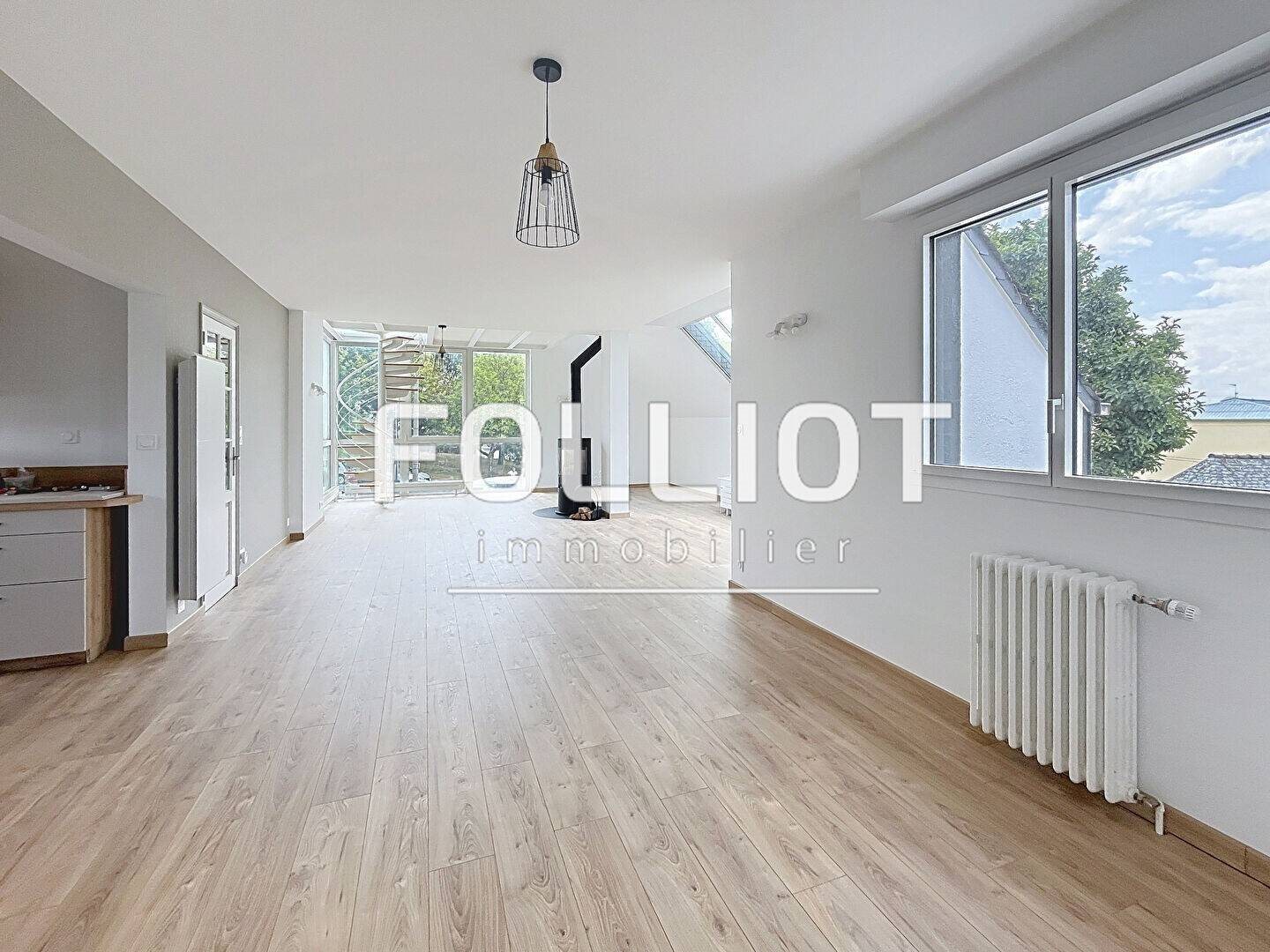 Maison à louer, 149m², Fougères