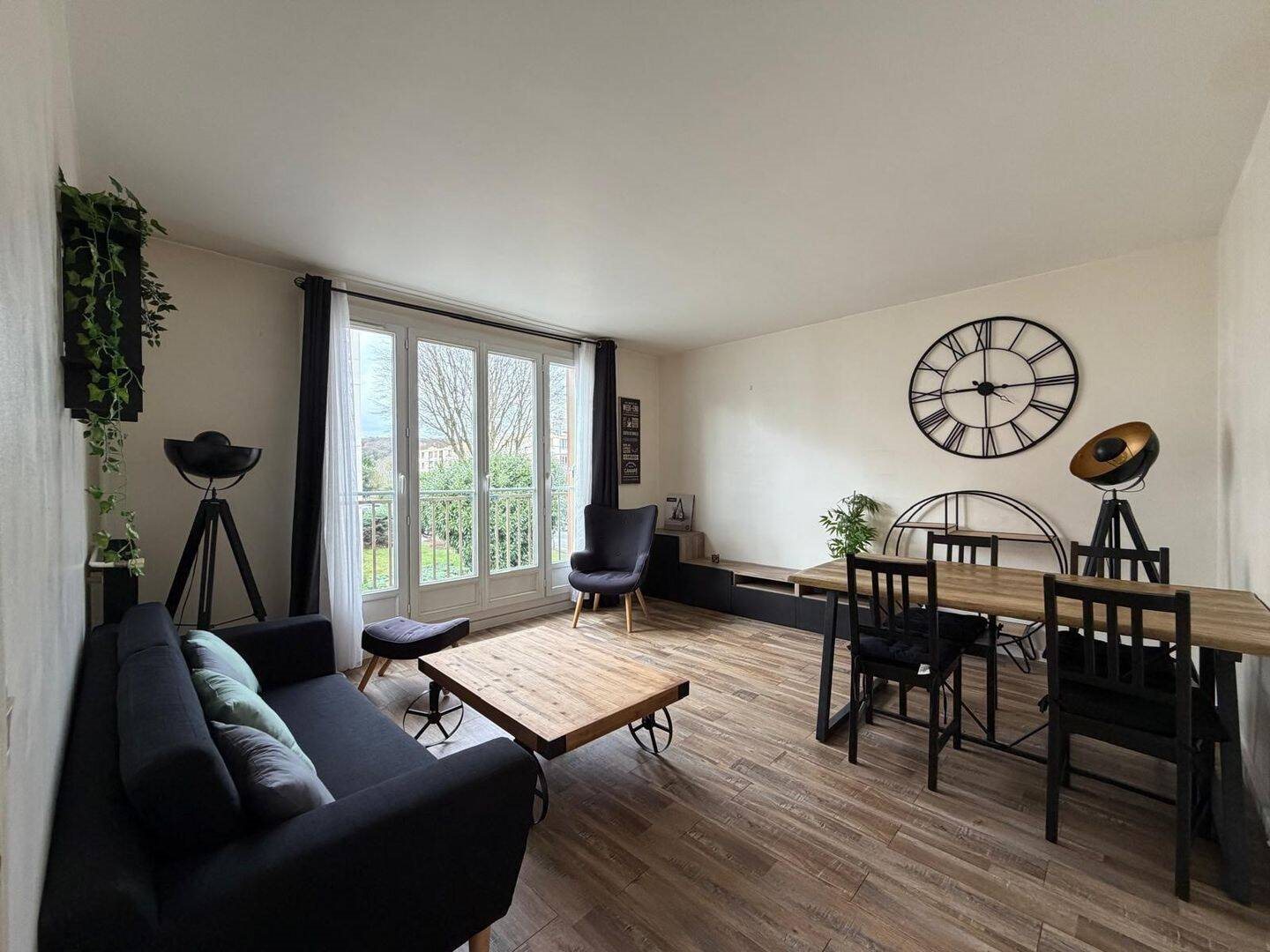 Appartement à louer, 43m², Coubron