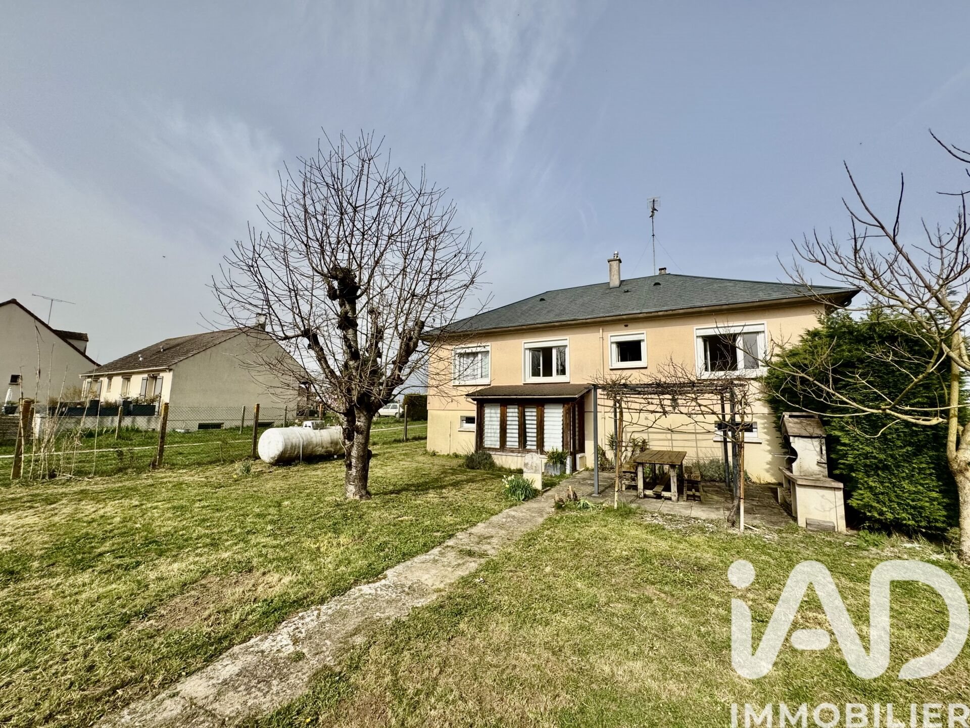 Maison à vendre, 127m², Sermaises