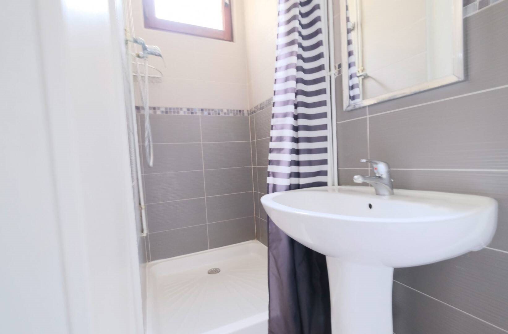 Appartement à louer, 23m², Paris 17ème