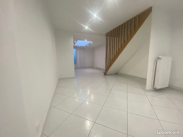 Maison à louer, 67m², Hem