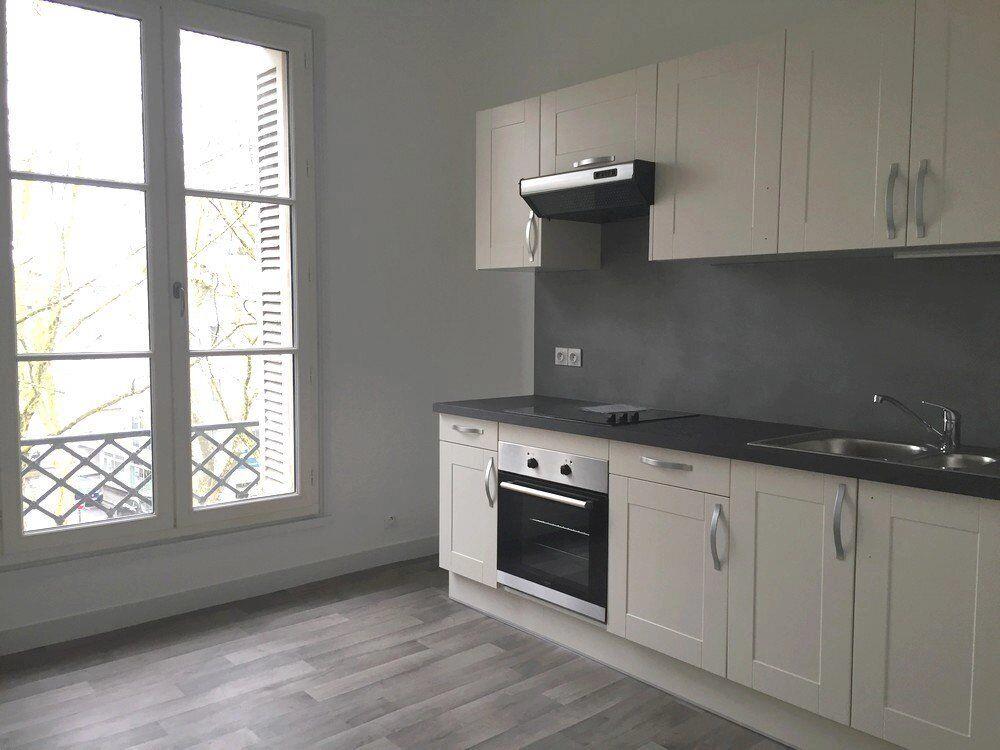 Appartement à louer, 82m², Tours