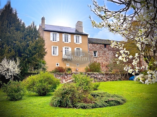 Casa Aveyron con historia y vista