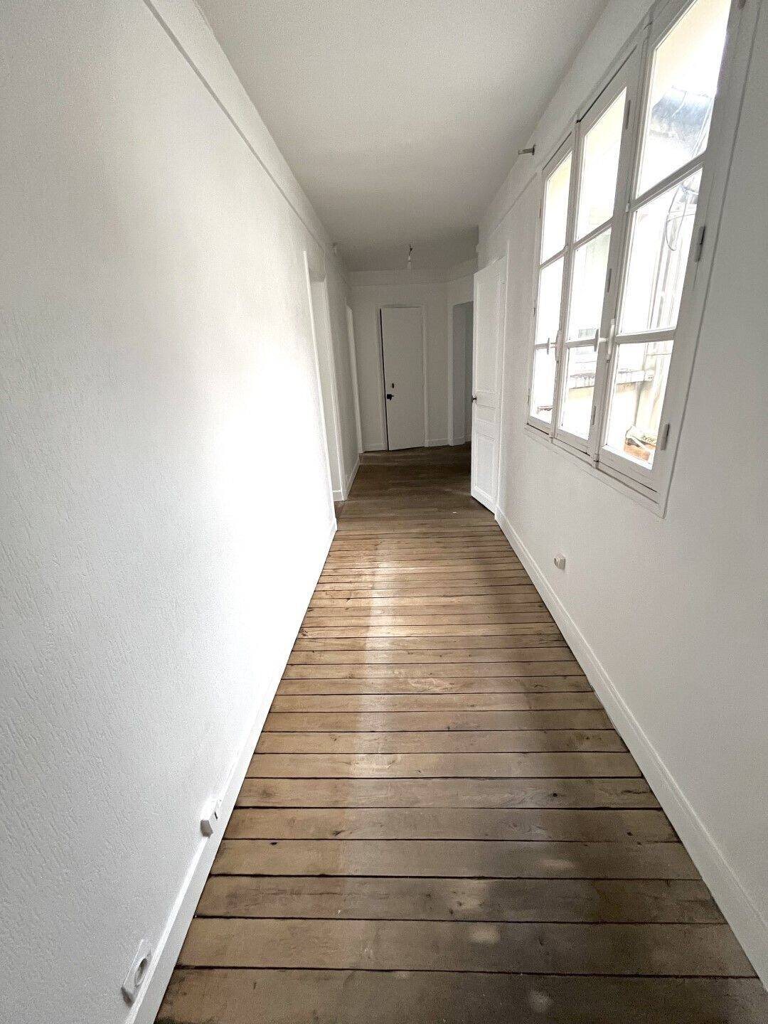 Appartement à louer, 67m², Paris 20ème