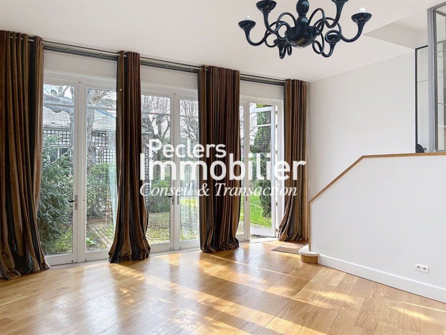 Maison à louer, 239m², Rueil-Malmaison