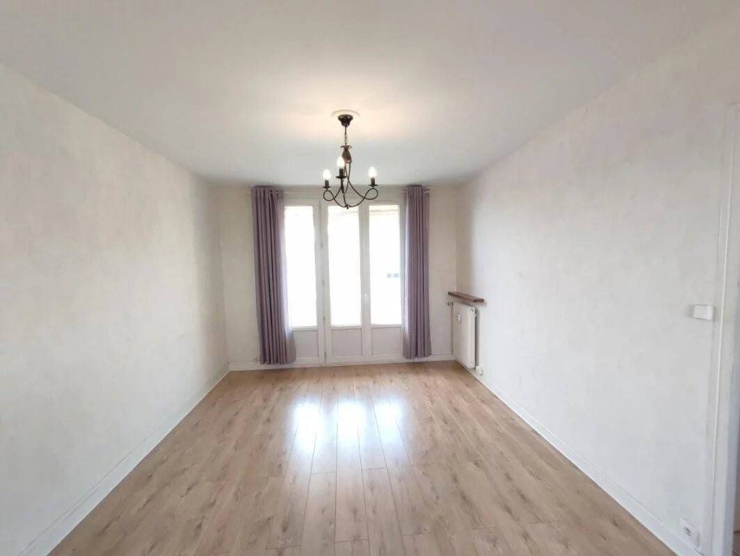 Appartement à louer, 58m², Pont-de-Chéruy