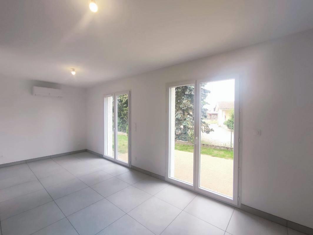 Maison à louer, 74m², Saint-Romain-de-Jalionas