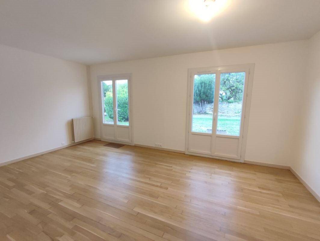 Maison à louer, 61m², Crémieu