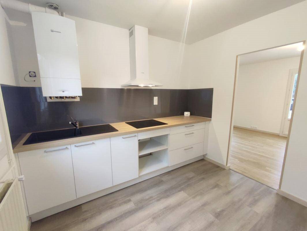 Maison à louer, 61m², Crémieu